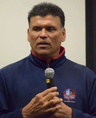 Anthony Muñoz height profile photo