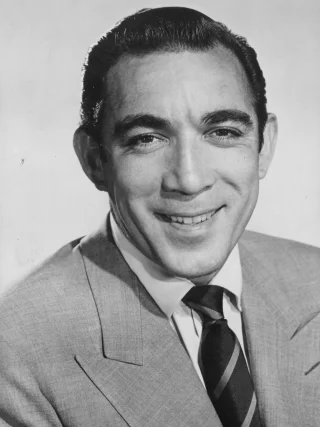 Anthony Quinn height profile photo