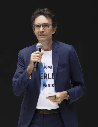 Antoine Arnault height profile photo