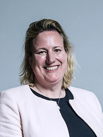 Antoinette Sandbach height profile photo