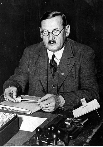 Anton Drexler height profile photo