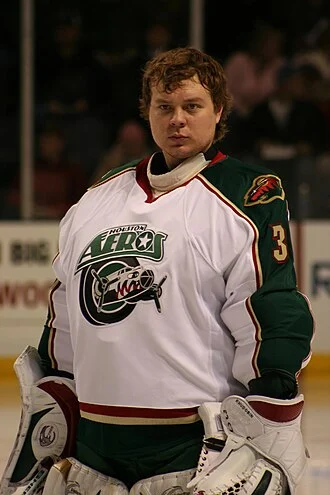 Anton Khudobin height profile photo