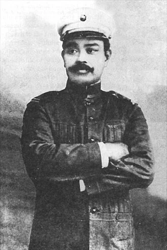 Antonio Luna height profile photo
