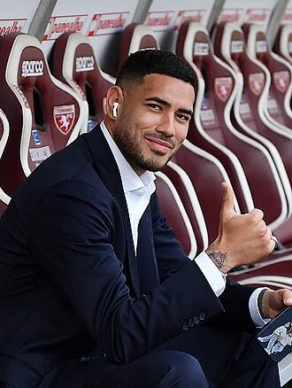 Antonio Sanabria height profile photo