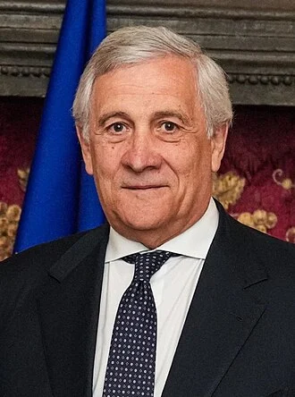 Antonio Tajani height profile photo