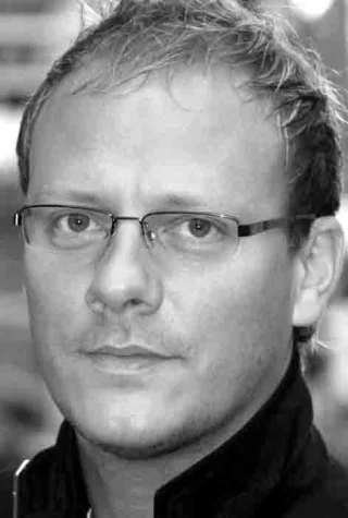Antony Cotton height profile photo