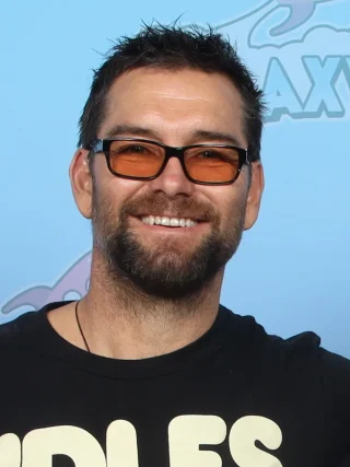 Antony Starr height profile photo
