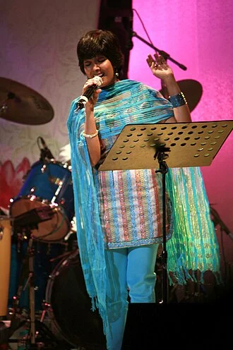Anuradha Sriram height profile photo