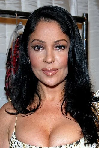 Apollonia Kotero height profile photo