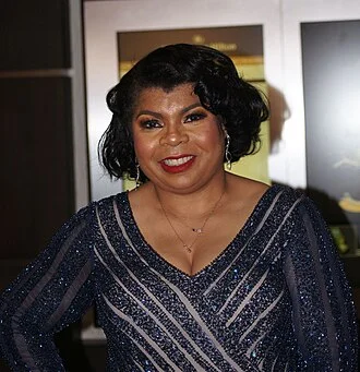 April Ryan height profile photo