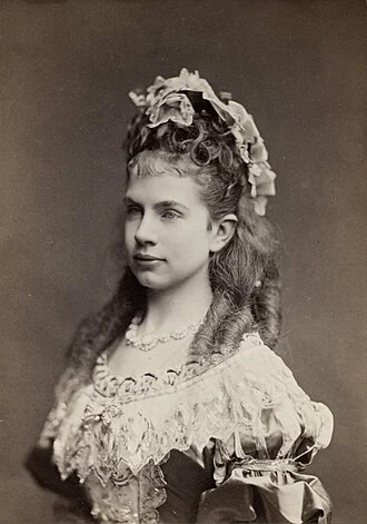Archduchess Gisela of Austria height profile photo