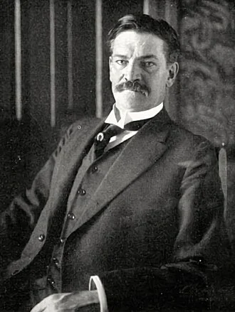 Archibald Gracie IV height profile photo