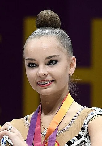 Arina Averina height profile photo