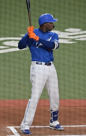 Aristides Aquino height profile photo