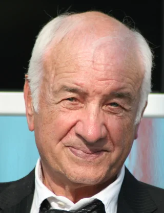 Armin Mueller-Stahl height profile photo