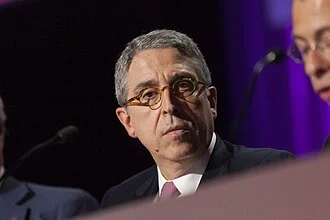 Arnaud de Puyfontaine height profile photo