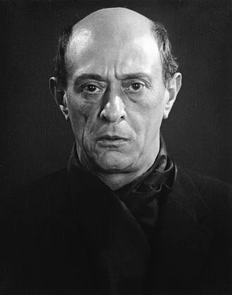 Arnold Schoenberg height profile photo