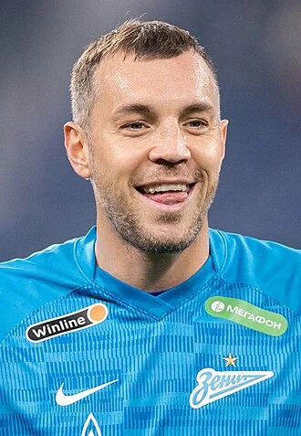 Artem Dzyuba height profile photo