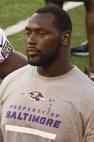 Arthur Jones (American football) height profile photo