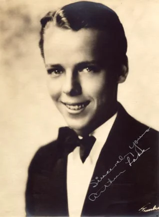 Arthur Lake (actor) height profile photo