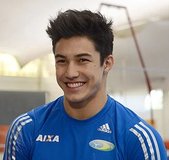Arthur Mariano height profile photo