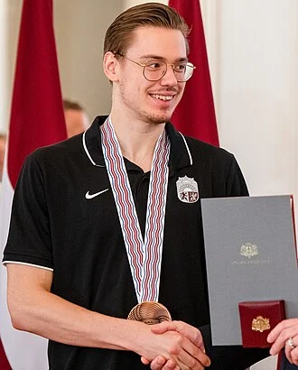 Artūrs Šilovs height profile photo