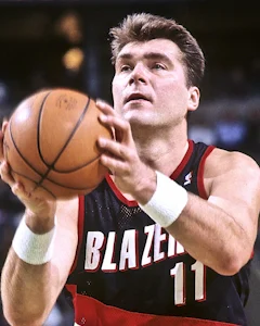 Arvydas Sabonis height profile photo