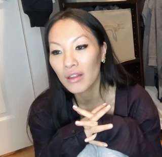 Asa Akira height profile photo