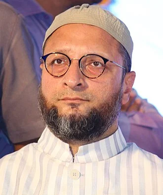 Asaduddin Owaisi height profile photo