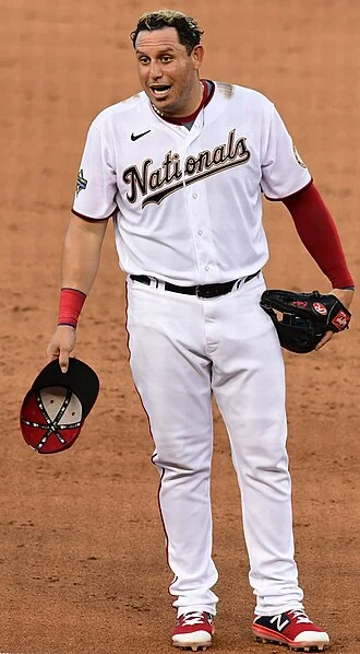 Asdrúbal Cabrera height profile photo