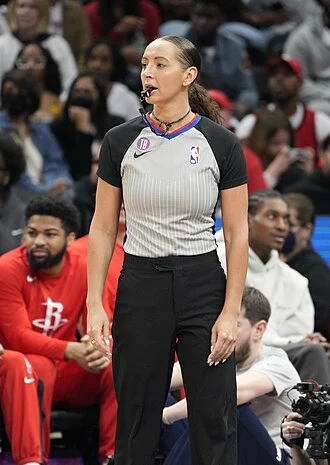 Ashley Moyer-Gleich height profile photo