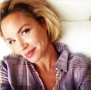 Ashley Scott height profile photo