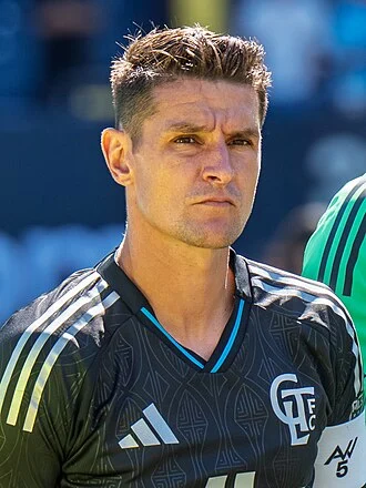Ashley Westwood (footballer, born 1990) height profile photo