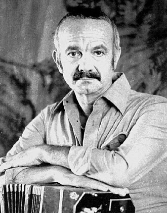Astor Piazzolla height profile photo