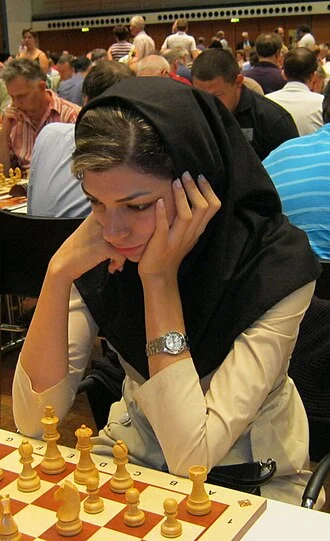 Atousa Pourkashiyan height profile photo