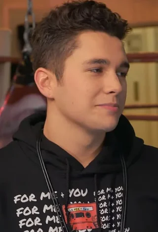 Austin Mahone height profile photo