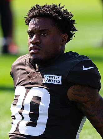 Austin Watkins height profile photo
