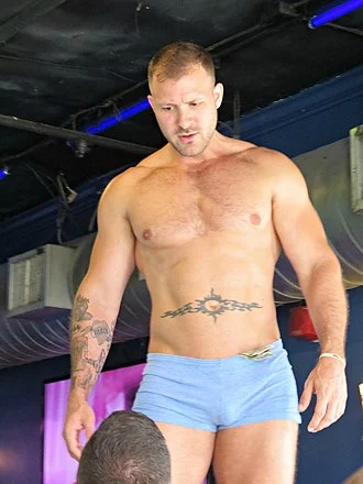 Austin Wolf height profile photo