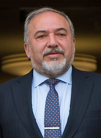 Avigdor Lieberman height profile photo