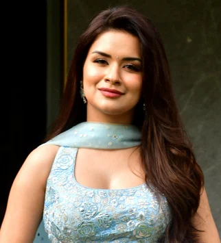 Avneet Kaur height profile photo
