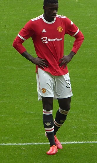 Axel Tuanzebe height profile photo