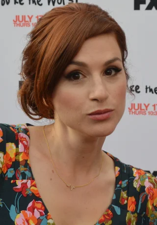 Aya Cash height profile photo