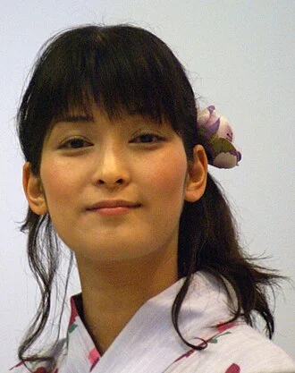 Ayako Kawasumi height profile photo