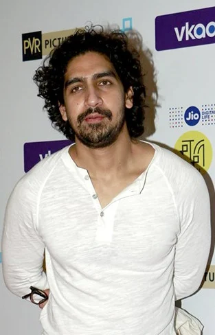 Ayan Mukerji height profile photo