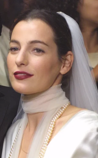 Ayelet Zurer height profile photo