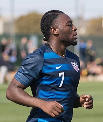 Ayo Akinola height profile photo