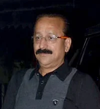 Baba Siddique height profile photo