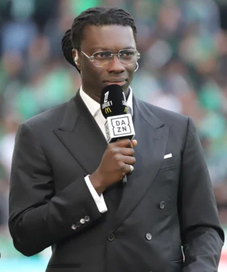 Bafétimbi Gomis height profile photo