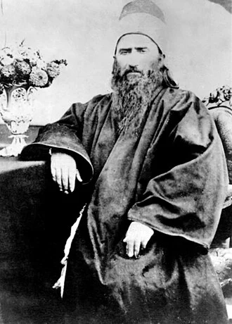 Baháʼu'lláh height profile photo