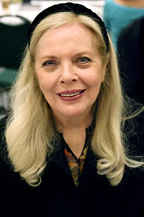 Barbara Bain height profile photo